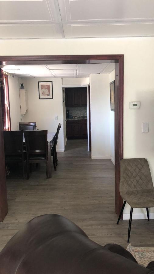 Cozzy Room With Private Entrance And Drive Way 뉴욕 외부 사진