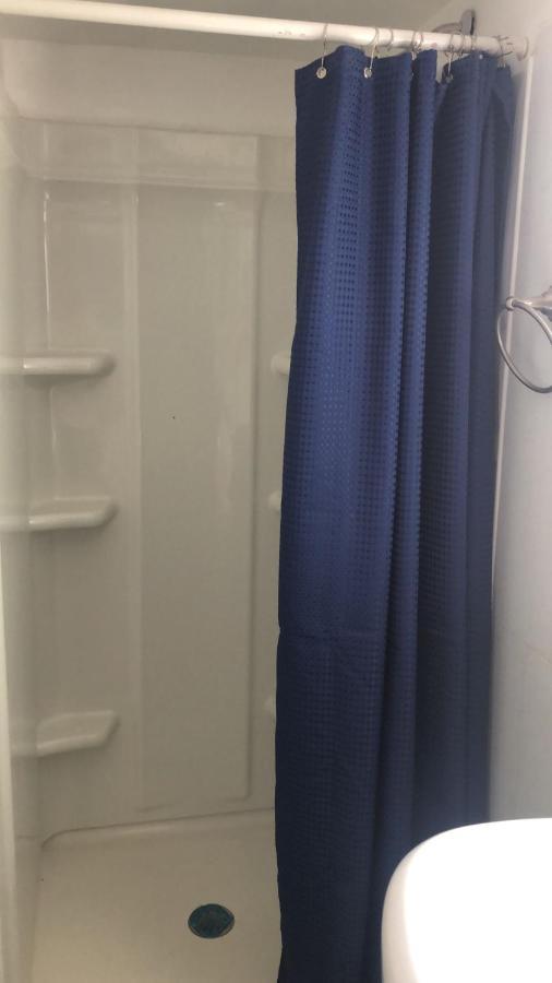 Cozzy Room With Private Entrance And Drive Way 뉴욕 외부 사진